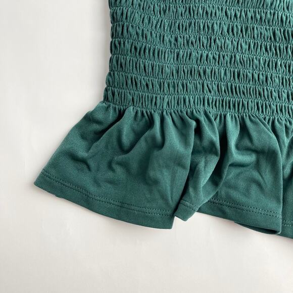 BCBGeneration NWT Sleeveless Smocked Top - Picture 3 of 9